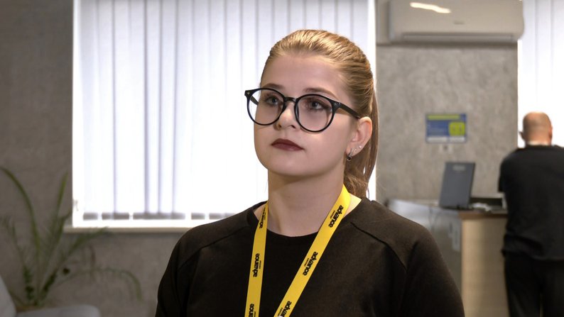 49-річний боєць із Луцька, якому ампутували обидві ноги, вчиться ходити заново