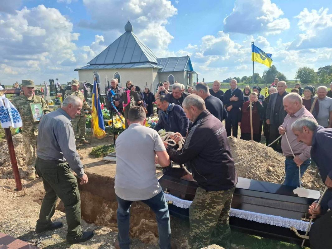 На Волині попрощалися із 55-річним захисником Сергієм Кушнірчуком