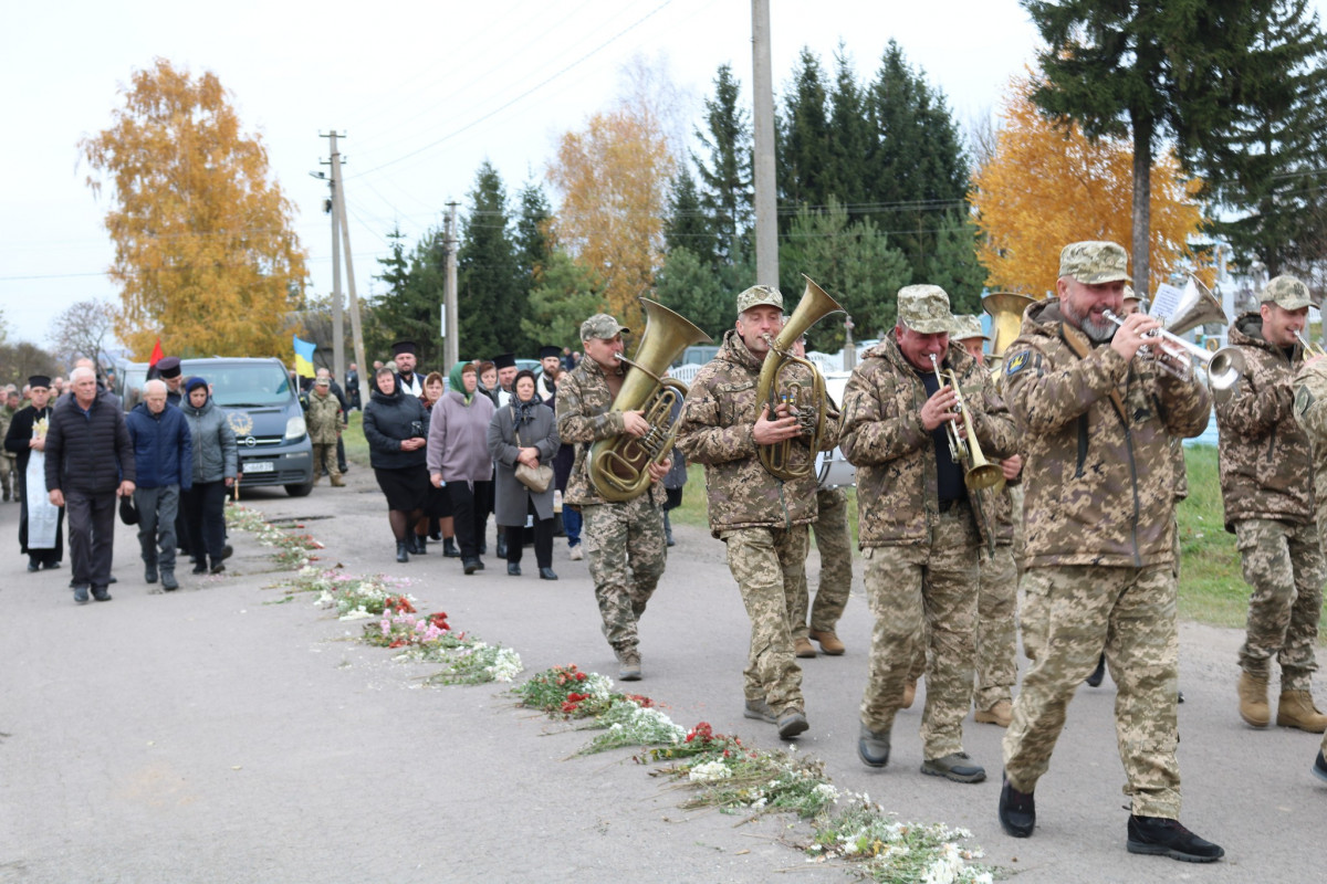Більше двох років вважався зниклим безвісти: на Волині попрощались з Героєм Сергієм Матвіюком