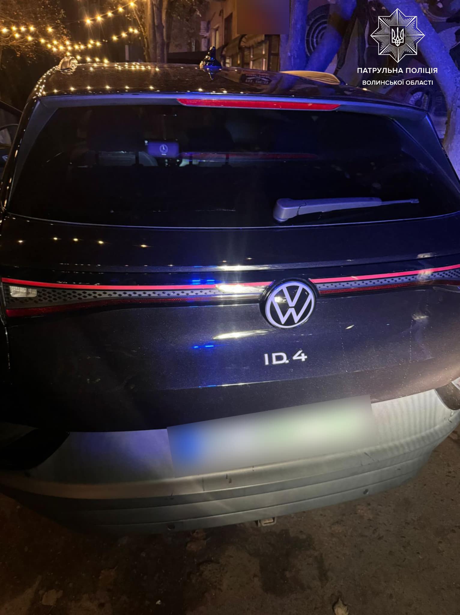 Без прав і на червоне світло: у Луцьку неповнолітній водій ганяв на авто
