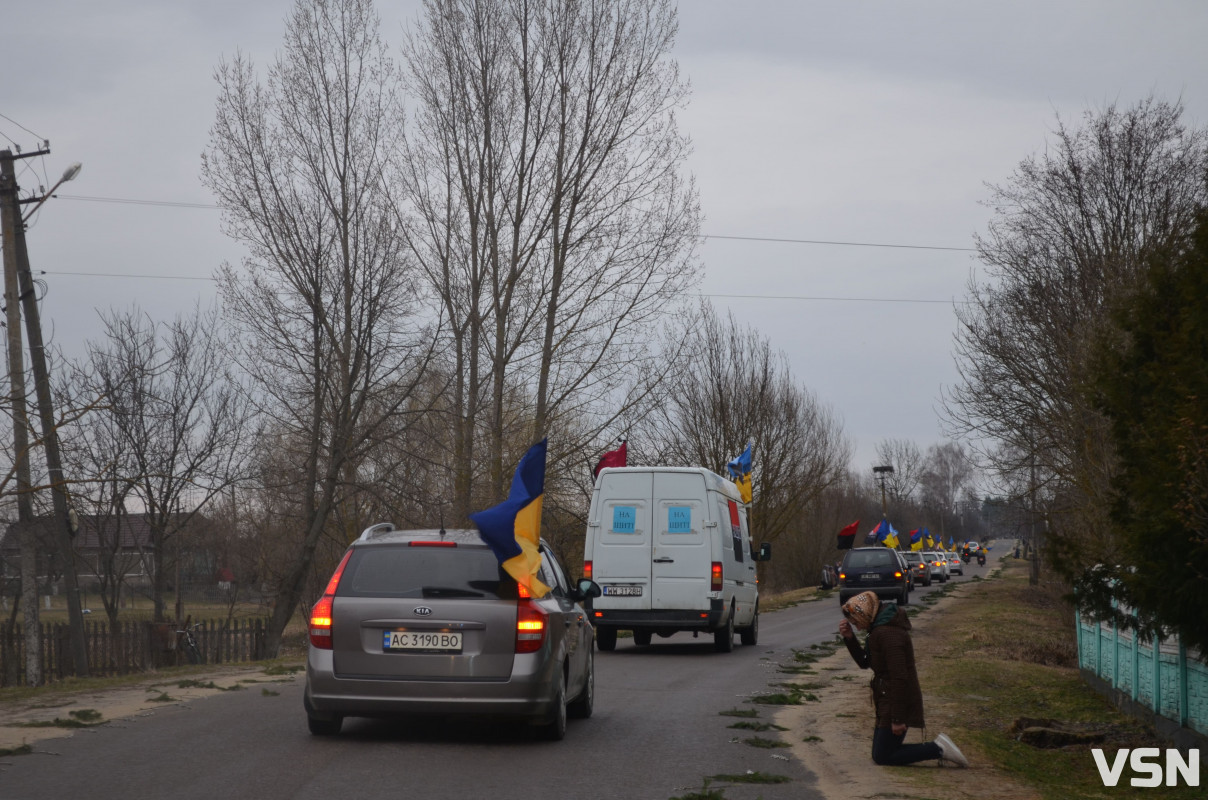 І небо плакало за ним: «на щиті» повернувся додому 23-річний Герой з Волині Віталій Забродський