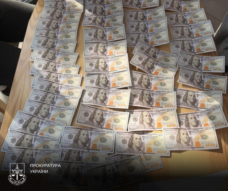 На Волині посадовець ТЦК і ексвійськовий за гроші знімали з розшуку військовозобов’язаних