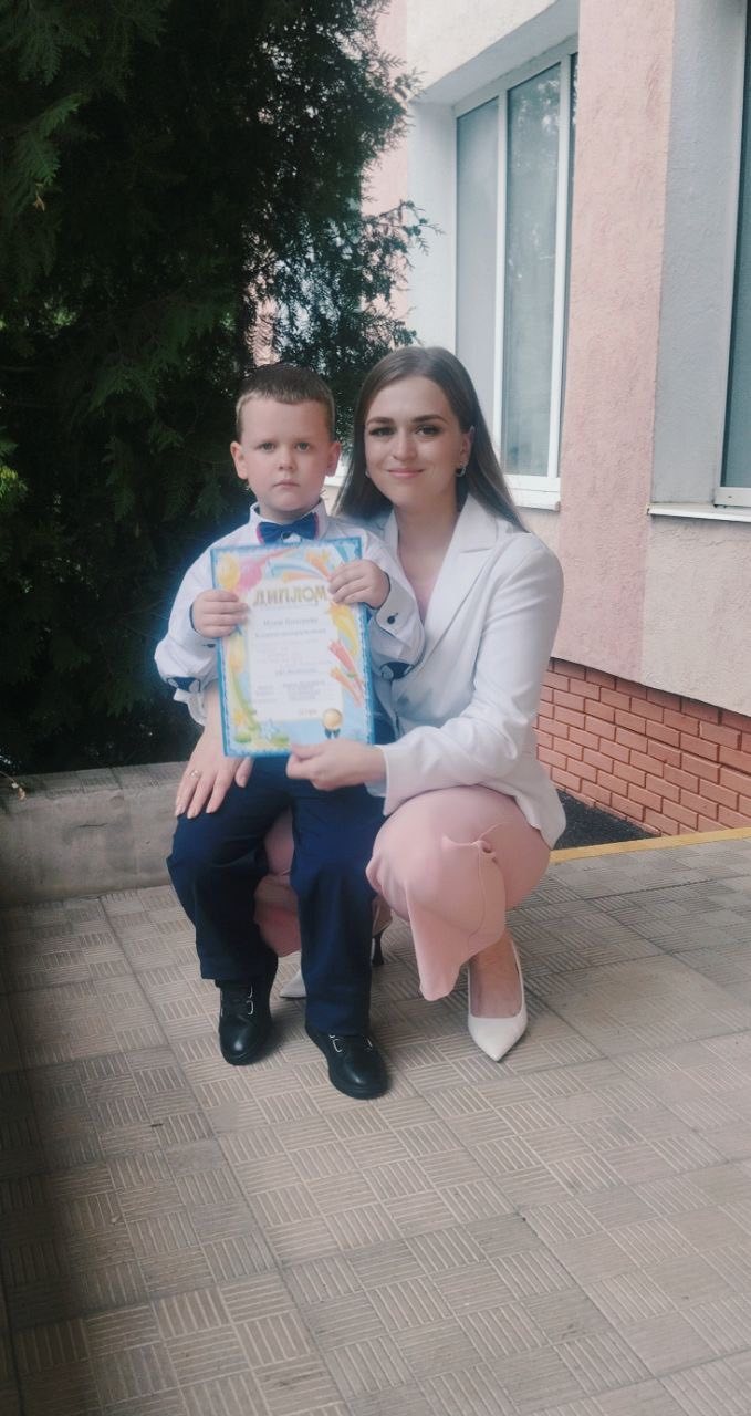 Від однокласників до подружжя: сімейна історія керівника волинської виправної колонії