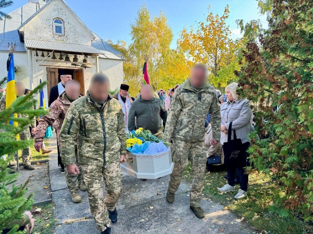 Його мужність назавжди залишиться в наших серцях: волиняни попрощалися з Героєм Степаном Бірюковим