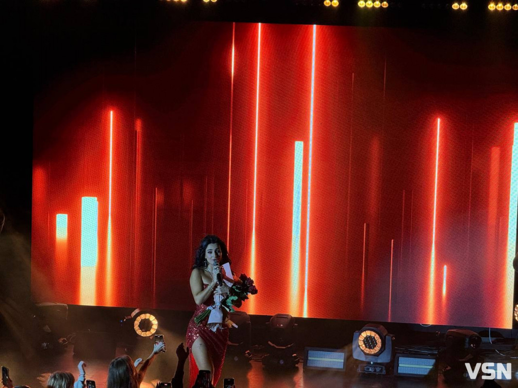 Анна Трінчер запалила Луцьк: тепло, жіноча енергія й пісні для душі