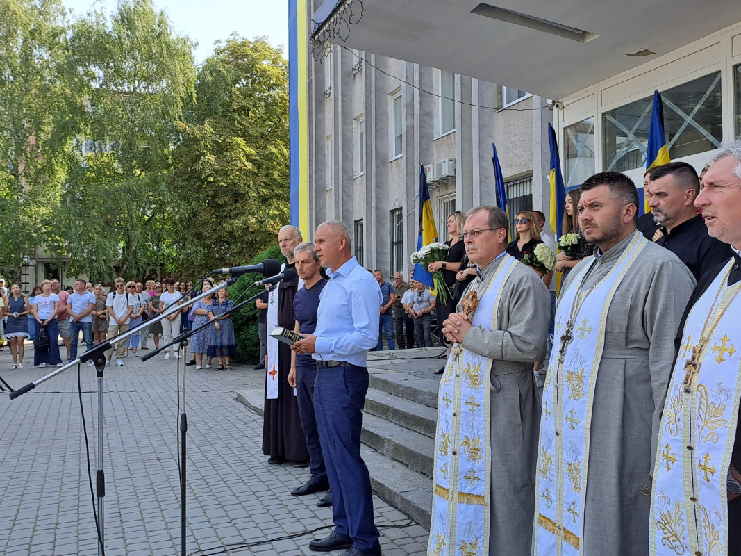 За день до загибелі отримав відзнаку від командира: на Волині попрощались із Героєм Володимиром Гузем