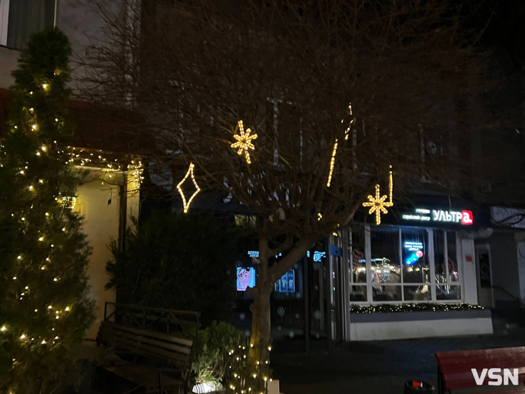 Останній день 2025 у Луцьку: місто в очікуванні Нового року. Фоторепортаж