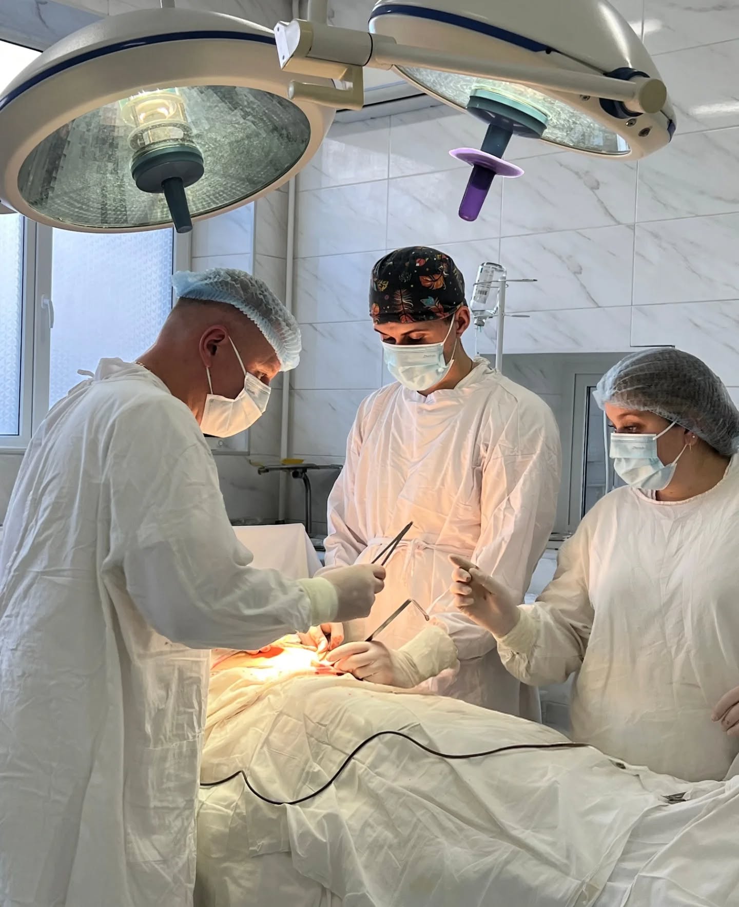 На Волині хірурги провели одразу три операції одному пацієнту