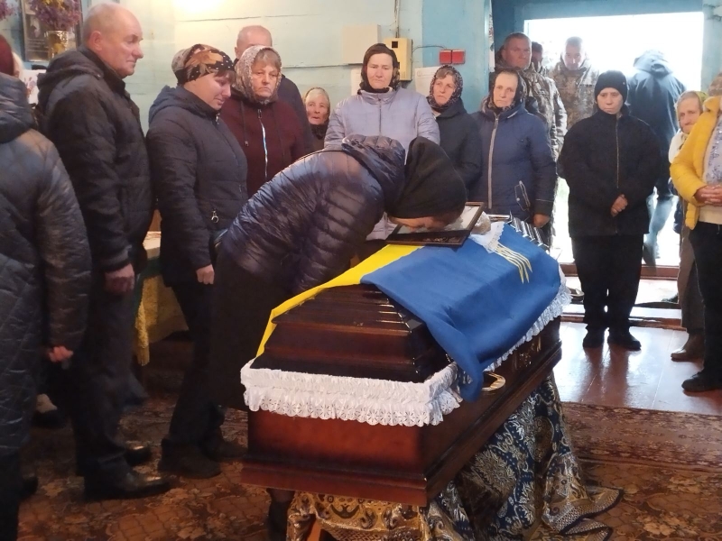 На Волині попрощалися із 50-річним Героєм Юрієм Віценюком, який загинув на Дніпропетровщині