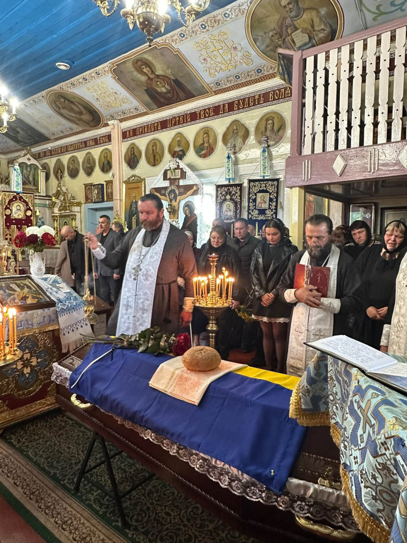 Понад два роки надії та очікування: на Волині провели в останню путь Героя Андрія Лабанта
