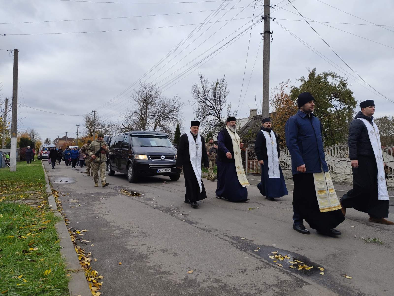 Син втратив батька: на Волині попрощалися з Героєм Петром Масюком