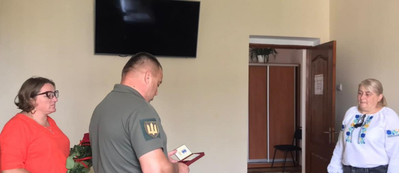 Рідним загиблих захисників з Волині Сергія Якимука та Івана Самусіка вручили посмертні нагороди Героїв