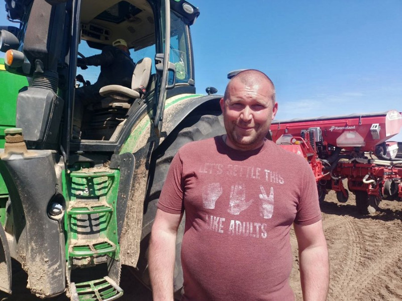 «Дефіцит працівників дуже суттєвий»: на Волині через спеку і дороге пальне змінюють посівну