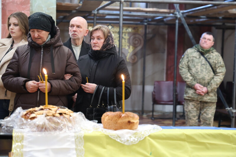 Життя обірвалося у вересні 2024 року: у Луцьку попрощалися з Героєм Олександром Кругліковим