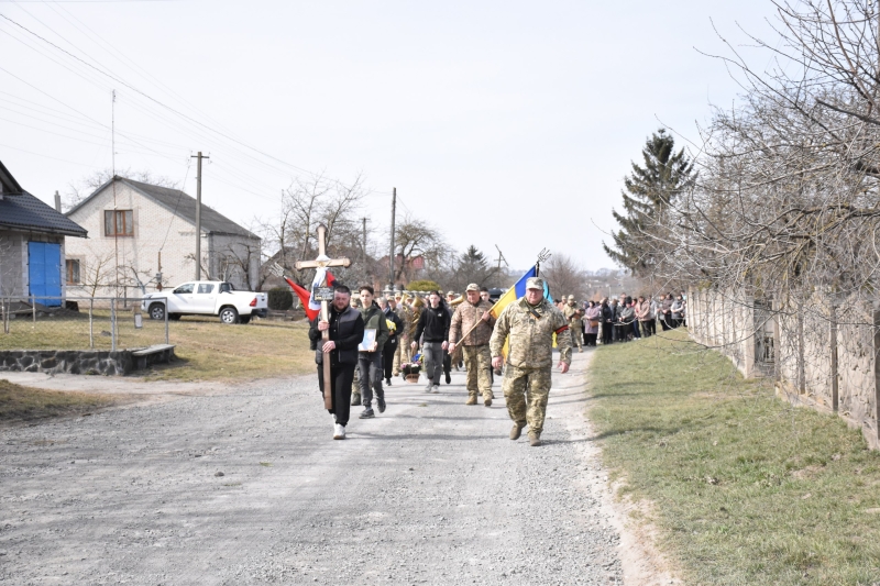 Загинув у жовтні 2025 року: на Волині відбулось прощання із захисником Тарасом Шавлаєм