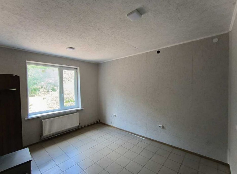 На Волині біля кордону з Польщею продають офісний центр за майже пів мільйона доларів