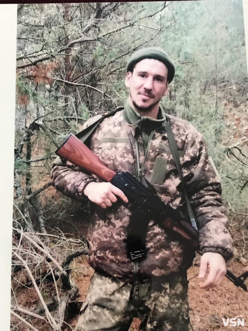Не хотів, щоб було соромно дивитися синові в очі, тому повернувся з-за кордону захищати країну: спогади про сапера з Волині, якому назавжди 33