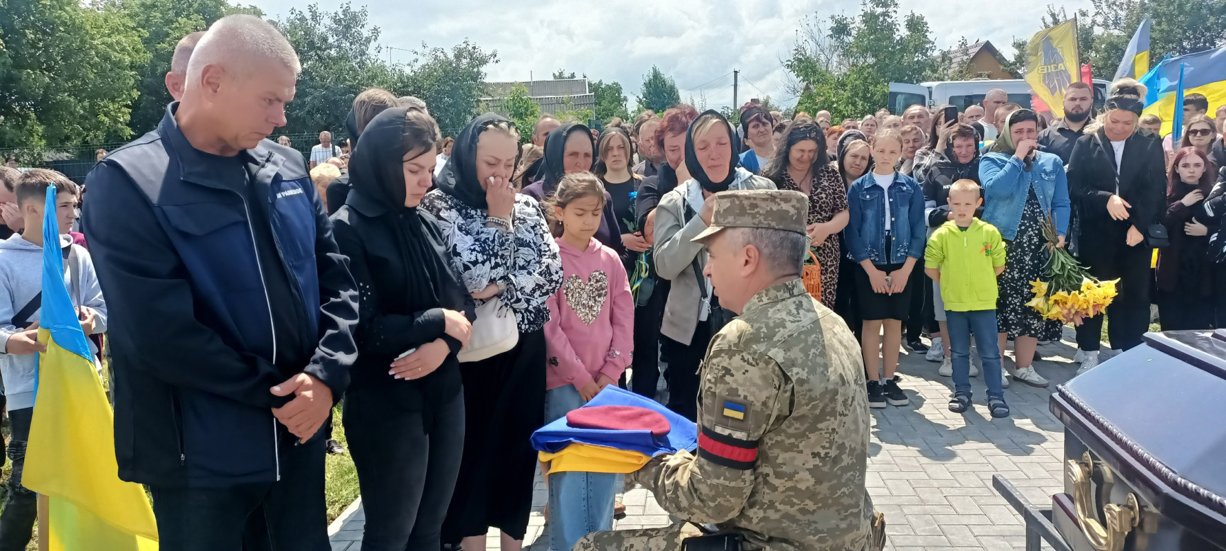 3-річна донечка втратила батька: на Волині віддали останню шану молодому Герою Гнату Валеру