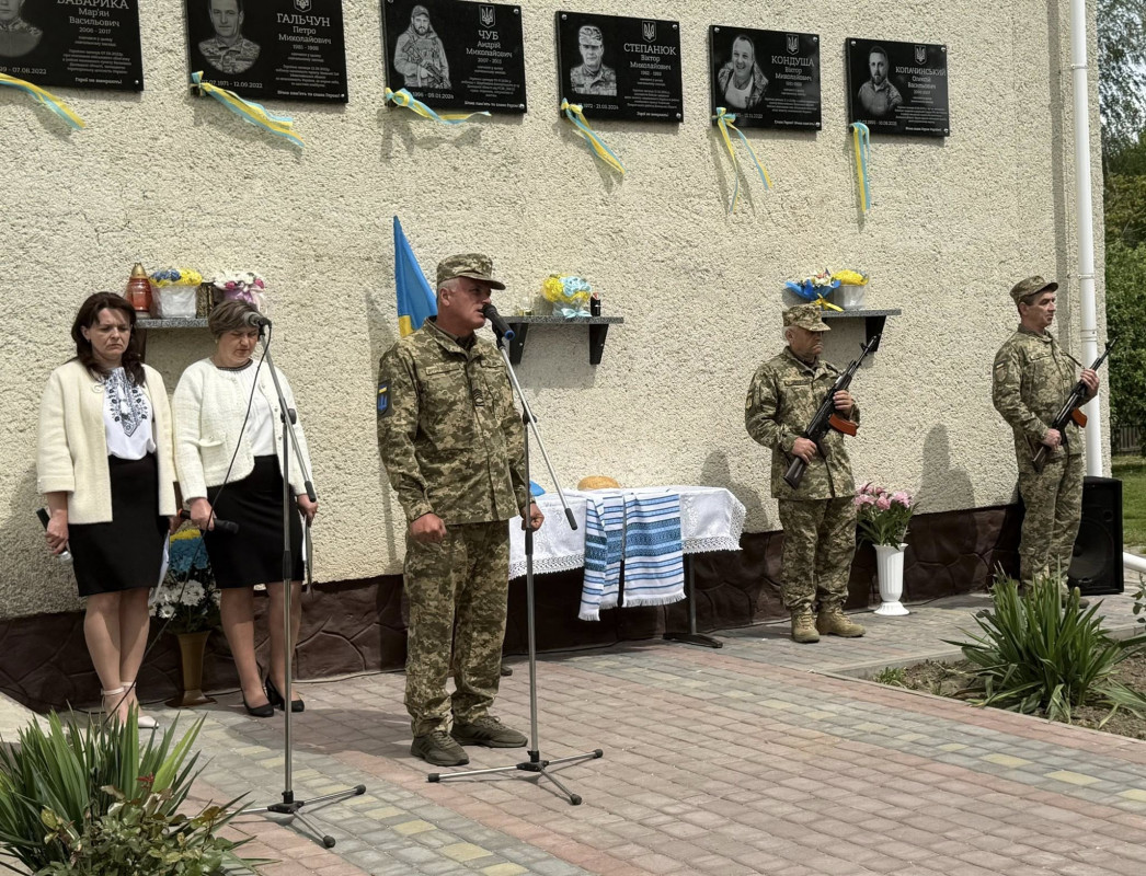 У ліцеї на Волині відкрили дошки пам’яті полеглим захисникам-землякам