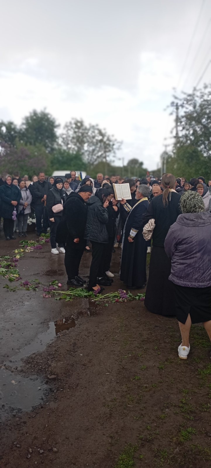 Загинув у бою понад два роки тому: на Волині попрощались з Героєм Григорієм Душним