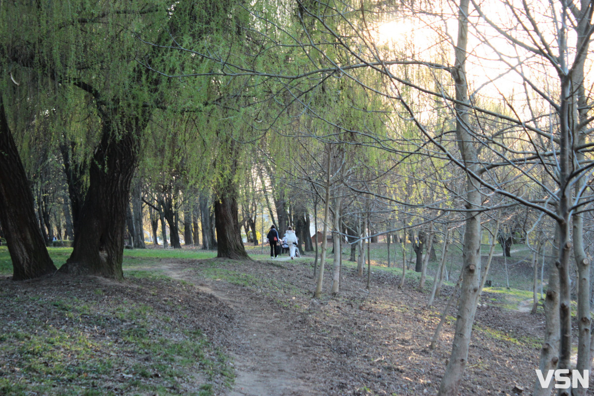 Як виглядає парк 900-річчя у Луцьку навесні 2026. Фоторепортаж