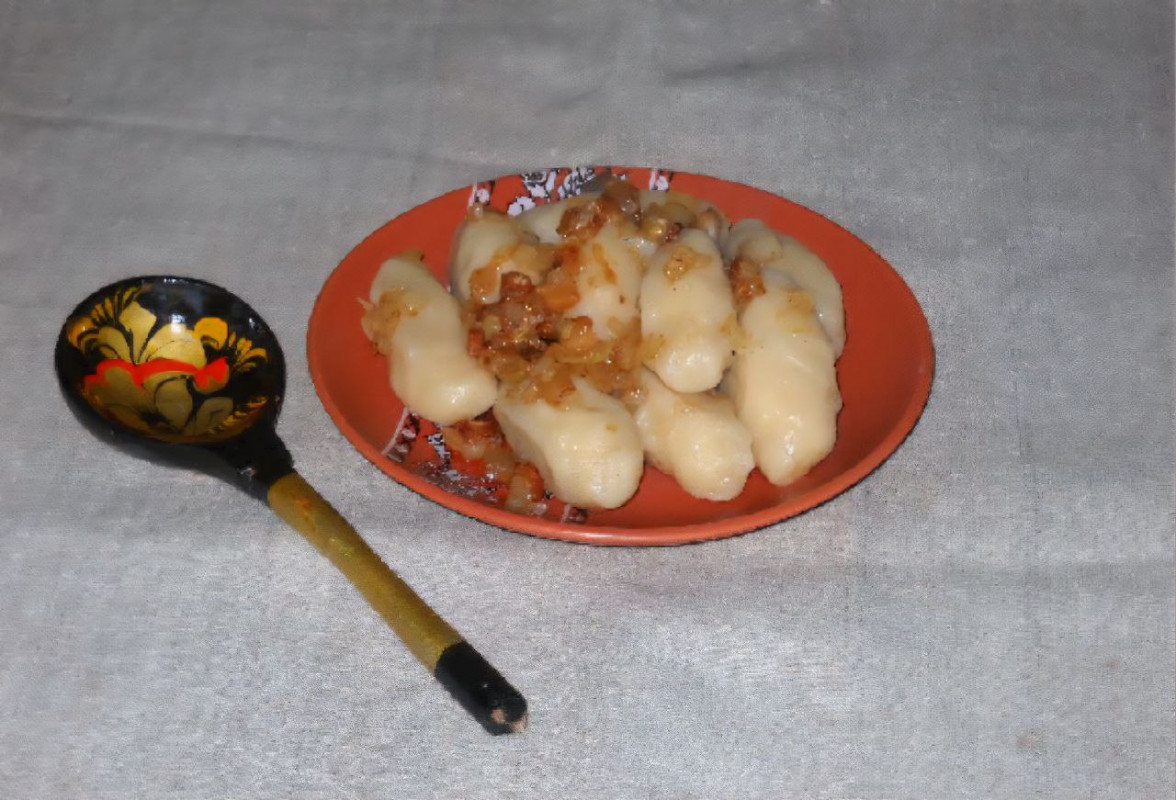 Від борщу з в'юнами до бобівників: що готували прабабусі на Волині?