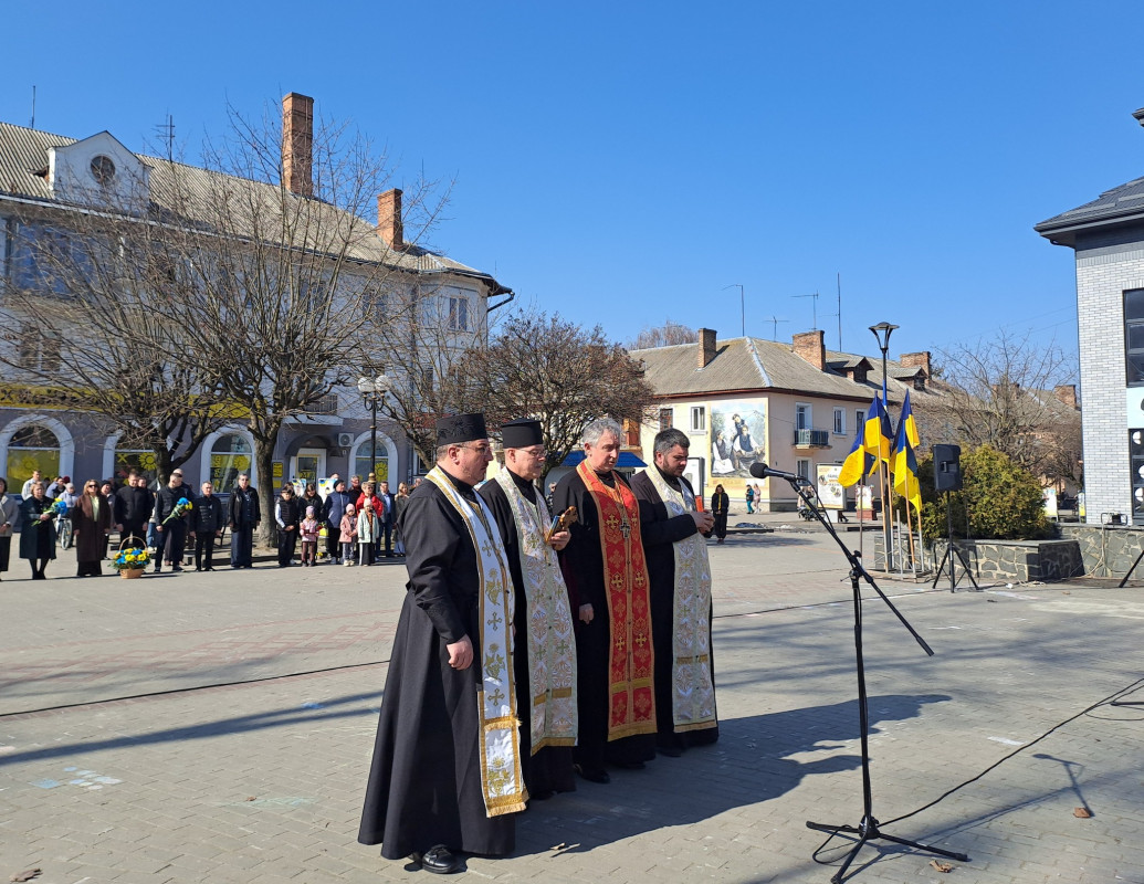 У Ковелі посмертно вручили ордени «За мужність» загиблим добровольцям