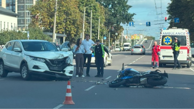 У Луцьку водійка «Ніссана» збила мотоцикліста: чоловік у лікарні з серйозними травмами