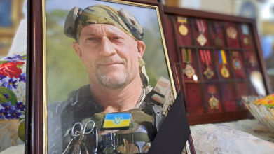 Воїн, який пройшов Афганістан і фронти сучасної війни: на Волині попрощалися з Валентином Ліпичем