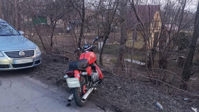На Волині нетверезий водій зіткнувся з мотоциклістом: є постраждалі, серед них дитина