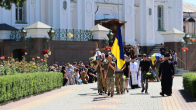 Навіки 33: у Луцьку попрощались з Героєм Ігорем Корольчуком