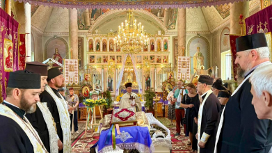 Навіки молодий: на Волині попрощались з Героєм Павлом Молодшим