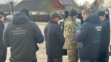 На Волині начальник районного ТЦК за хабарі оновлював дані військовозобов’язаним