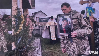 «Шансів вижити у воїна не залишалось, тож викликав вогонь на себе»: спогади про волинського Героя, який провоював лише три дні