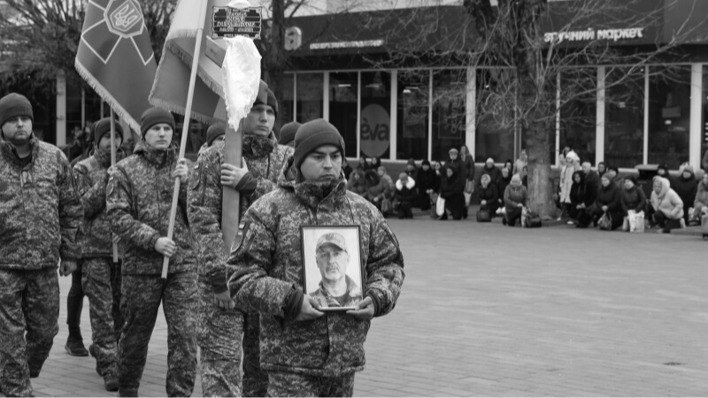 У Луцьку провели в останню дорогу загиблого Героя Віктора Оверчука