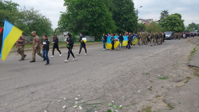 Назавжди 28: на Волині попрощалися із загиблим Героєм Андрієм Ковбом