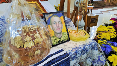 Через рік після загибелі: на Волині попрощалися з воїном Дмитром Бештою. Фото