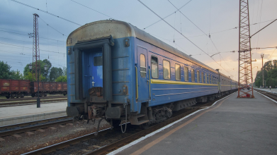 удар струмом, підлітки, удар струмом на потязі