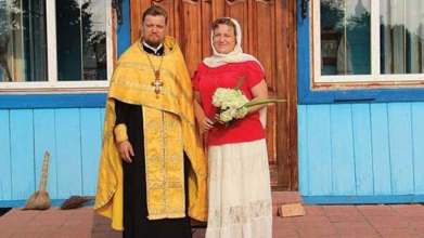 «Я вимолив собі таку дівчину за дружину»: історія кохання священника з Волині