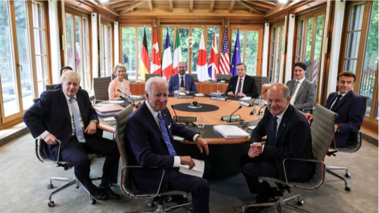 Лідери G7 на саміті у Німеччині висміяли образ «крутого» путіна