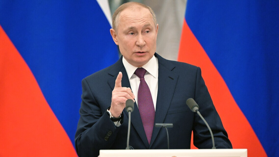 Путін загрожує «блискавичною відповіддю» за втручання у війну