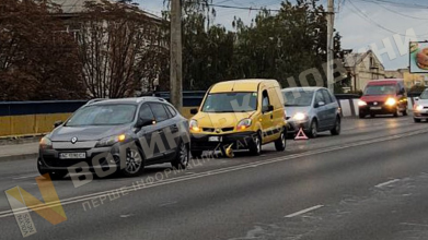 У Луцьку сталася ДТП на мосту біля «Там-Таму»