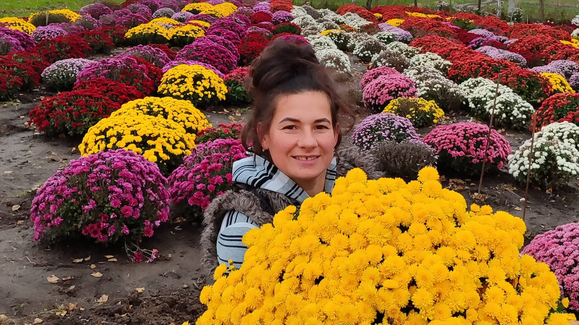 «Освіта дає зміст, а квіти дають натхнення»: історія учительки жестової мови з Волині