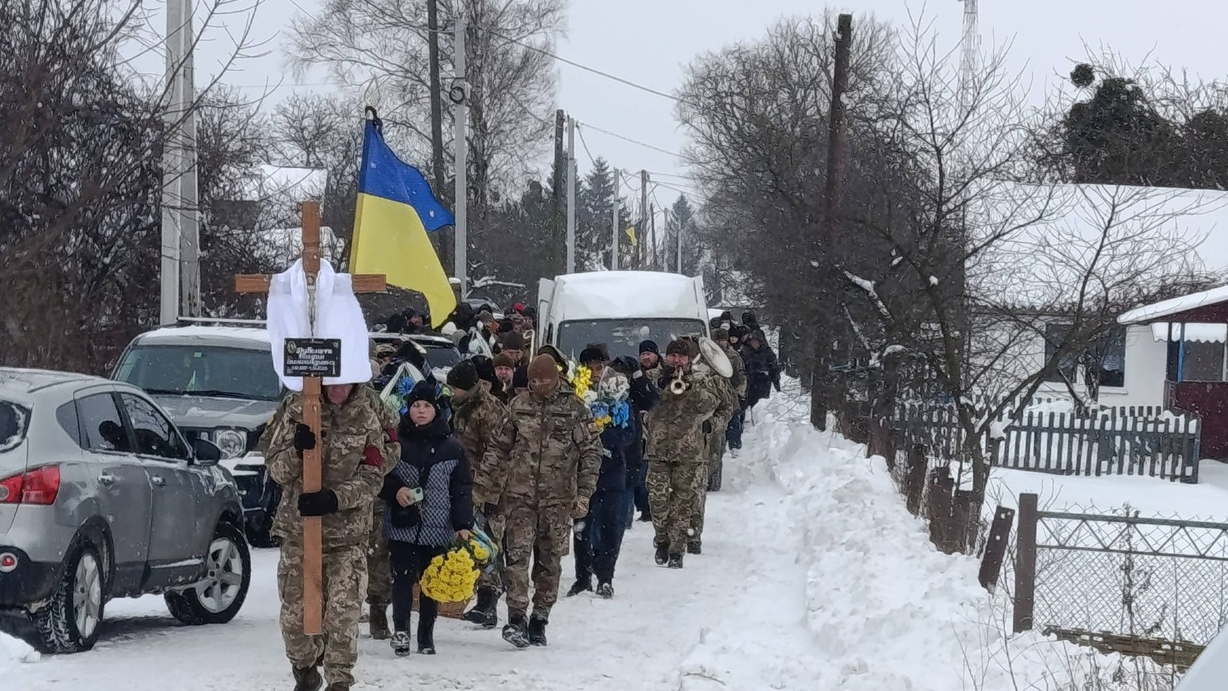 Навіки молодий: на Волині попрощалися з 28-річним Героєм Богданом Дубенчуком