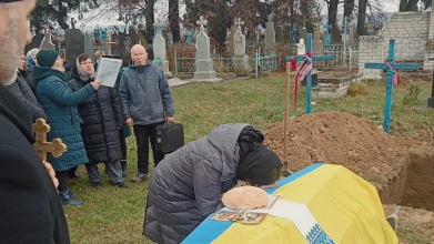 Загинув внаслідок мінно-вибухової травми: попрощалися з уродженцем Волині, Героєм Андрієм Калушем 