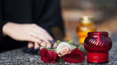 Провідна неділя 2026: що не можна брати на кладовище — багато хто робить цю помилку
