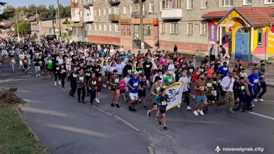 «Шаную воїнів, біжу за героїв України»: у місті на Волині на благодійному заході зібрали гроші для ЗСУ