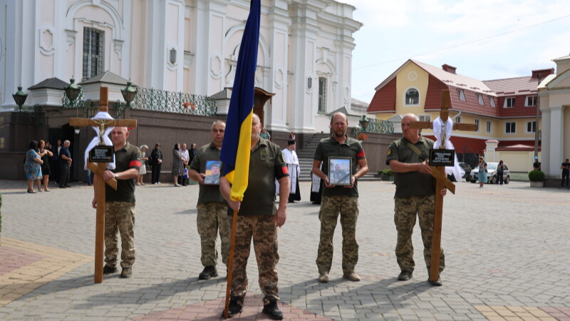 У Луцьку попрощалися з Героями Юрієм Стельмащуком та Віталієм Бондаруком