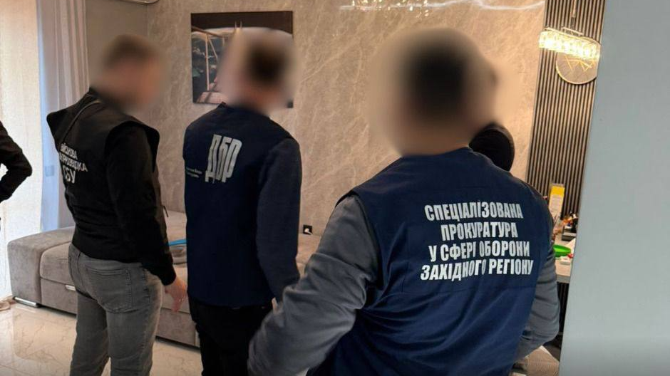 7 тисяч доларів за фіктивну ВЛК: начальника ТЦК на Волині підозрюють у корупційній схемі