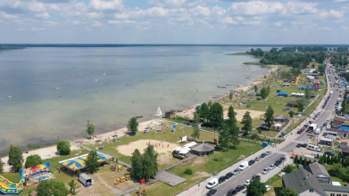Світязь накрили мошки: скільки це триватиме і чи небезпечно